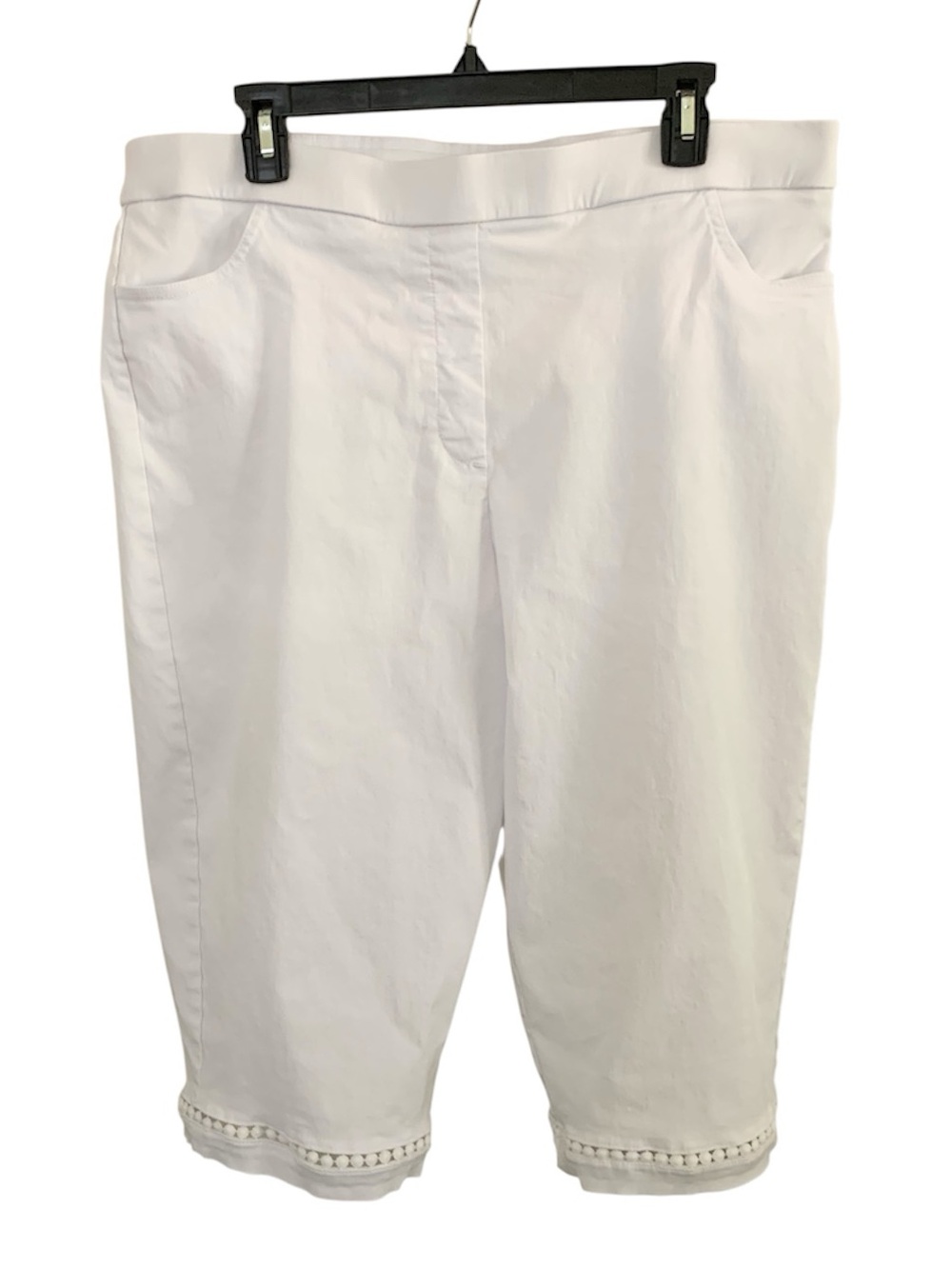 Alfred Dunner Petite 18P White Pull-On Capri Pants Tummy Smoothing Stretch